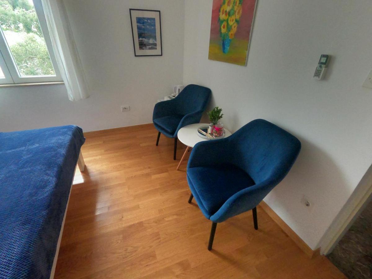 Rooms Jelena Primošten Eksteriør bilde