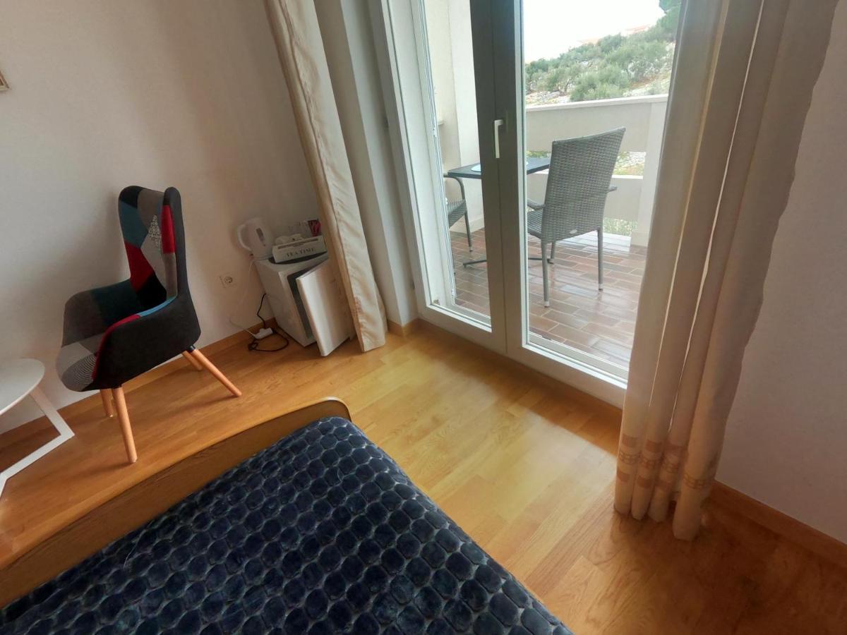Rooms Jelena Primošten Eksteriør bilde